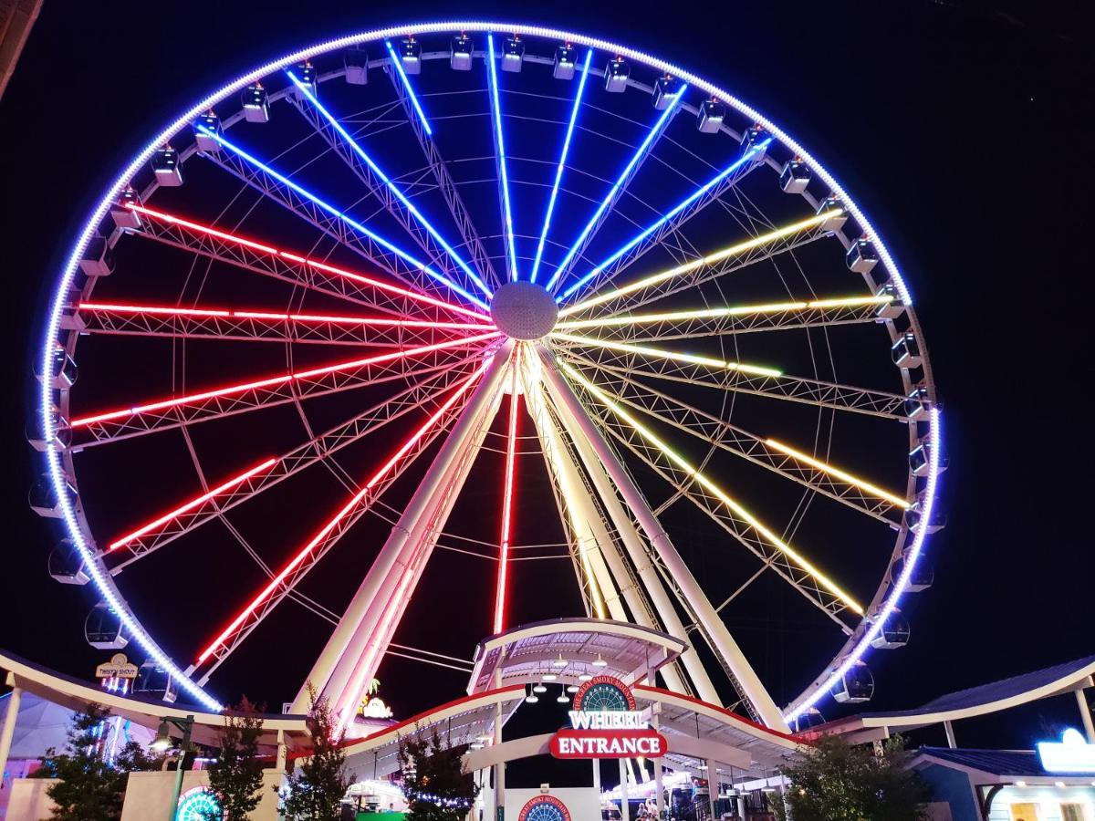 Heavenly Bear, Hot Tub, 1089 Of Free Attraction Tickets For Each Paid Day, Dollywood And More Sevierville Exterior photo